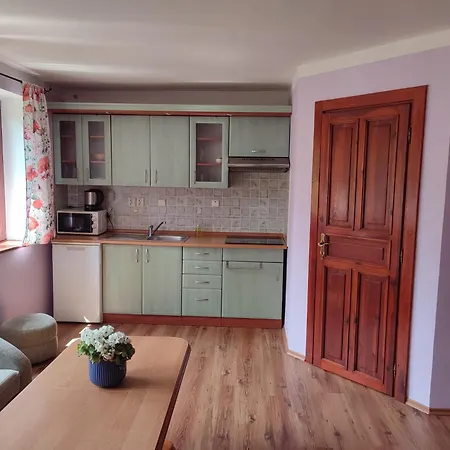 Apartmany Chribska Apartamento